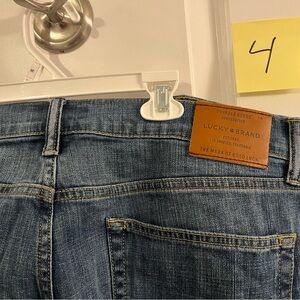 Lucky Brand Classic Blue Jeans 36X30